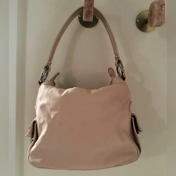 Marc Jacobs Leather Shoulder Bag in Blush Pink - Picture 2 of 15
